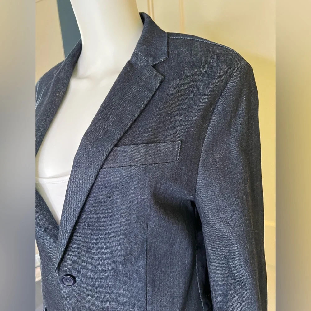 Liz Claiborne liz claiborne